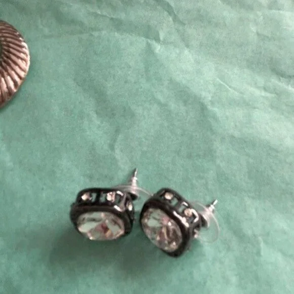 3 pairs of silver tone earrings and a delicate silver chain - Picture 3 of 8